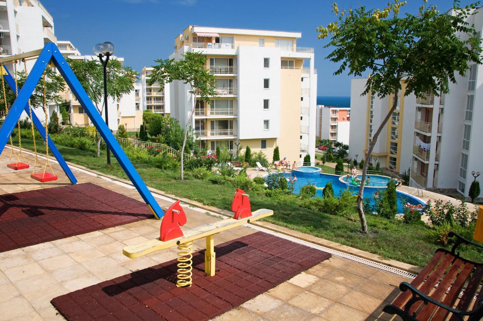 Crown And Imperial Apartments Sveti Vlas Exterior foto