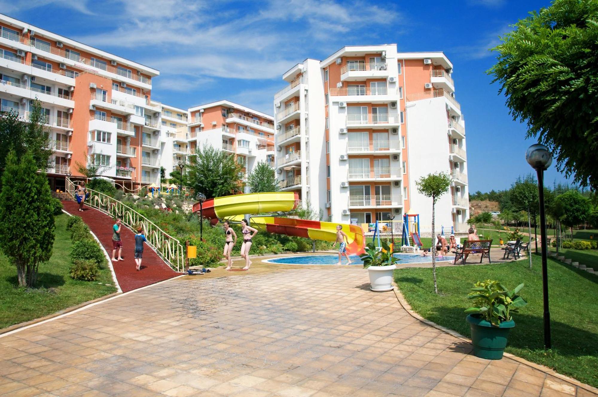 Crown And Imperial Apartments Sveti Vlas Exterior foto